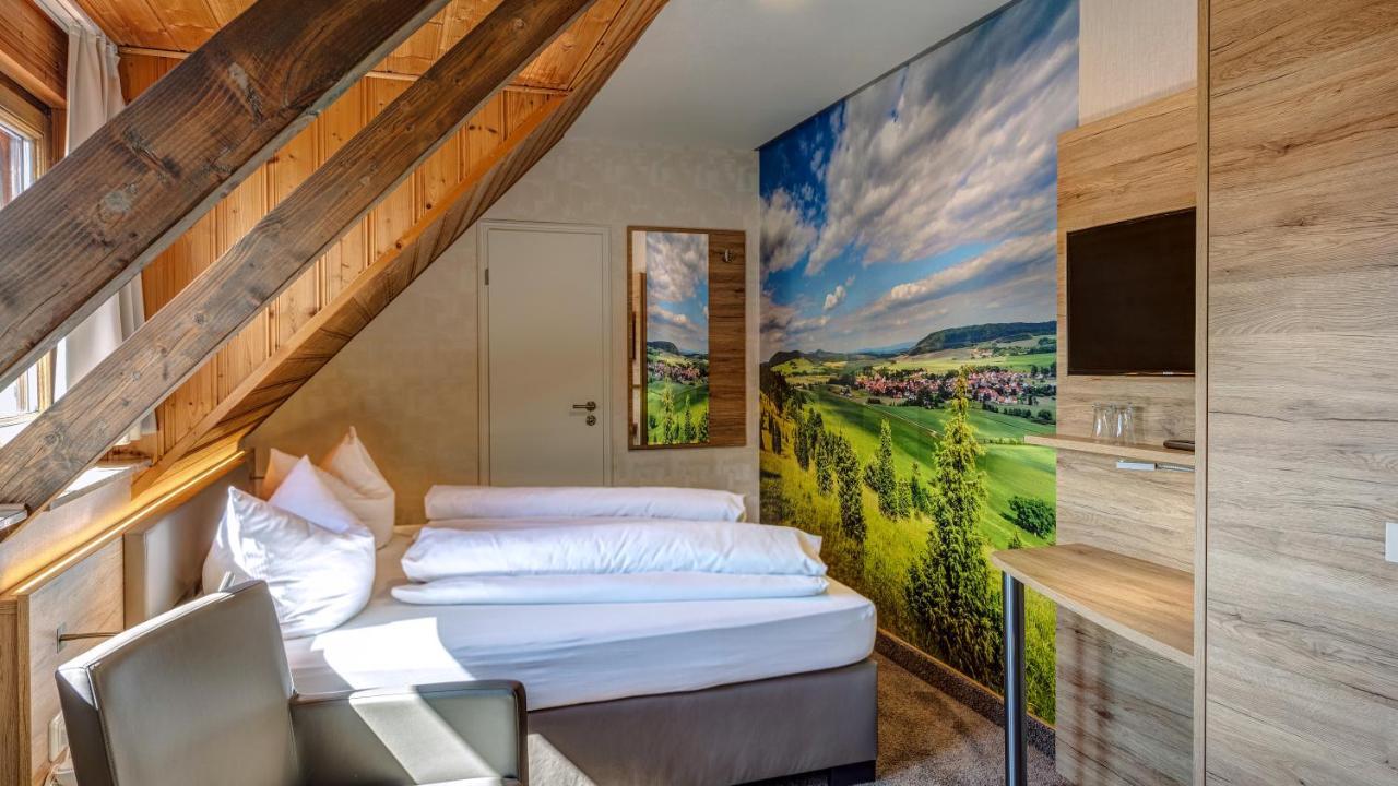 Landhotel Zur Gruenen Kutte Bernshausen Exterior photo